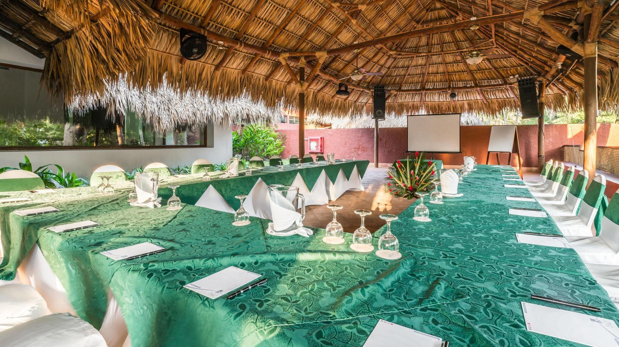 Hotel Soleil Pacifico Chulamar Kültér fotó